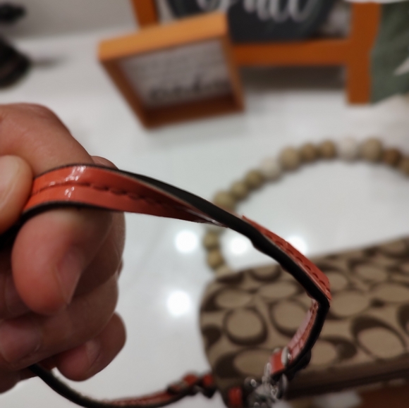 ❤️ Vintage Y2K GUC Coach Signature Monogram Canvas Wristlet Wallet, Salmon - Picture 8 of 11